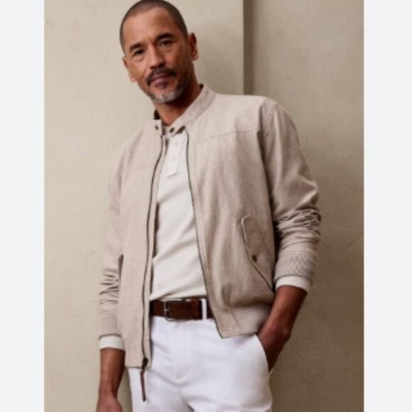 Like New! Banana Republic Linen-Blend Bomber Jacket in Sand in Size M - Picture 15 of 15